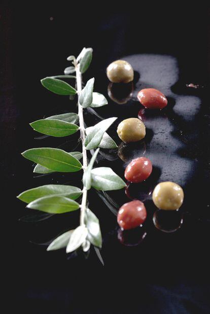 Aceitunas <i>nitro</i> de Dani García.