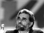 Julio Anguita, coordinador general de Izquierda Unida, en la jornada inaugural de la II Asamblea Federal de Izquierda Unida. C-42849. 24-11-1990. © GORKA LEJARCEGI
Julio Anguita, coordinador general de Izquierda Unida, en la jornada inaugural de la II Asamblea Federal de Izquierda Unida.