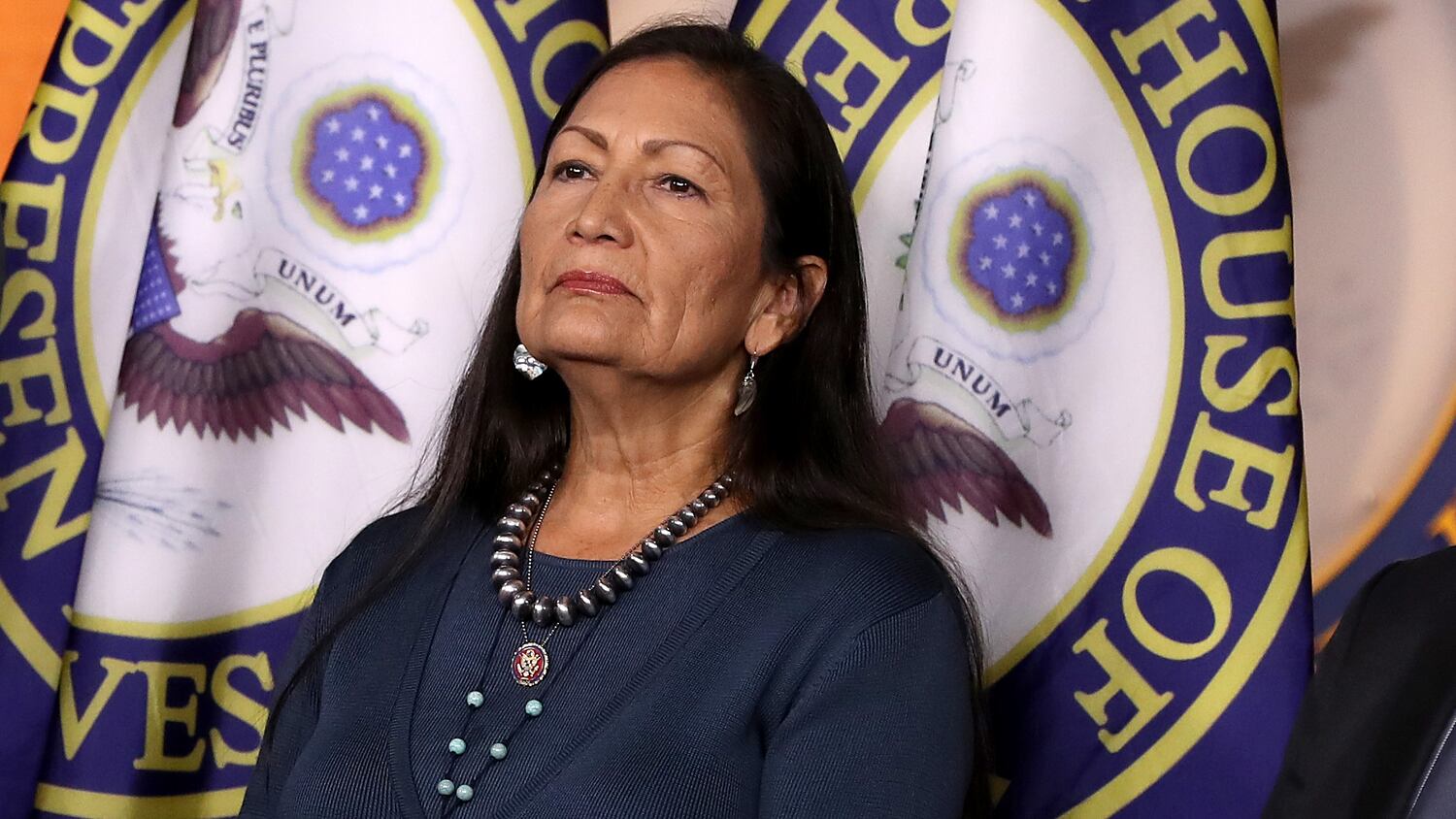 Deb Haaland candidata de la administración Biden para secretaria del Interior, la representante.