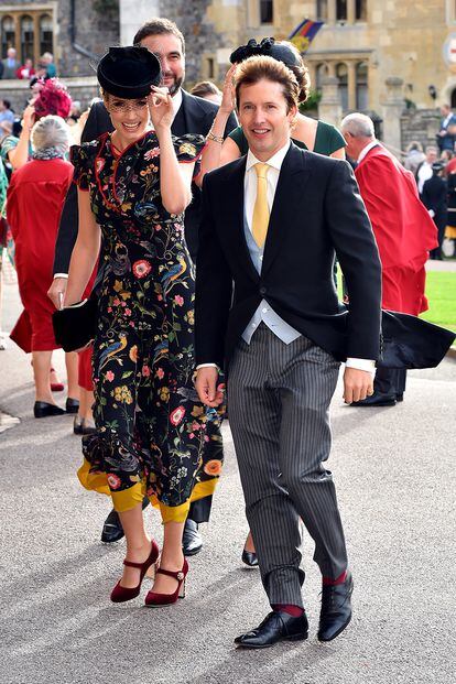 El cantante británico James Blunt y su pareja, Sofia Wellesley.