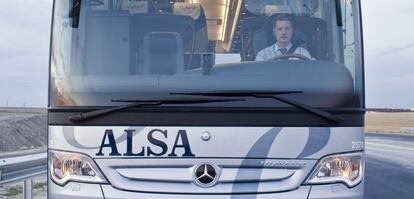 Autobús de la compañía Alsa.