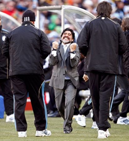 El entrenador argentino, pletórico, tras la victoria por 4-1  de su selección frente a Corea del Sur.