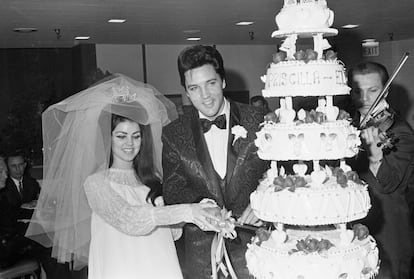 Elvis Presley el día de su boda con Priscilla en Las Vegas.