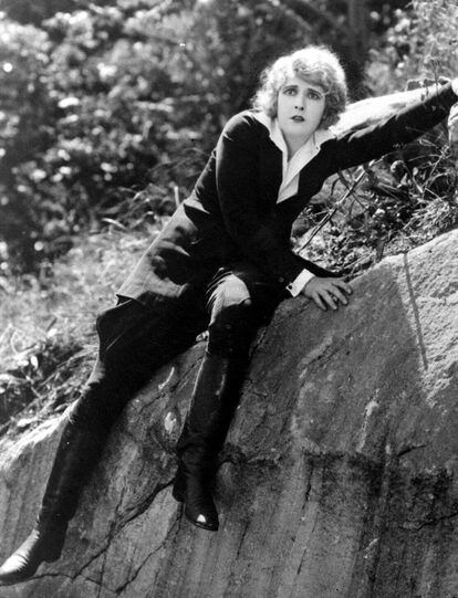 La pionera del cine de acción Perla Blanca en una imagen de los años diez.