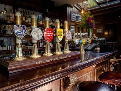 No te líes: estos son cuatro ‘pubs’ auténticos de Londres