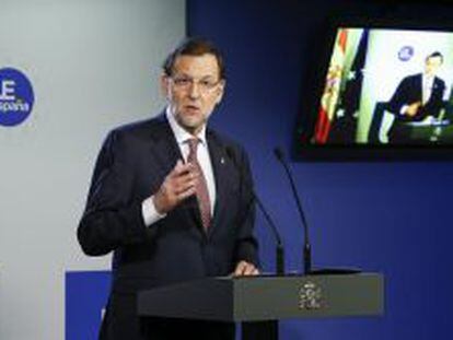 El presidente del Gobierno espa&ntilde;ol, Mariano Rajoy, ofrece una rueda de prensa al final de la cumbre de jefes de Estado y de Gobierno de la Uni&oacute;n Europea (UE), en Bruselas, B&eacute;lgica,