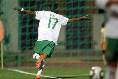 Nani celebra su gol ante Camerún.