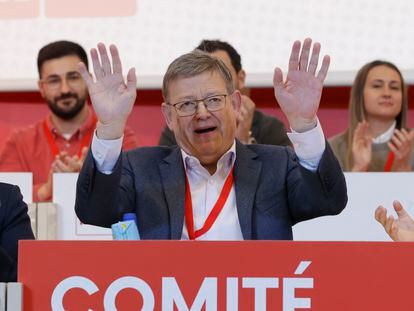 El secretario general de los socialistas valencianos, Ximo Puig, durante su intervención en el comité nacional del PSPV-PSOE, celebrado este sábado, en la sede de la UGT.