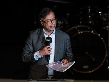 Gustavo Petro habla durante la entrega del informe de la Comisión de la Verdad, el pasado 28 de junio, en Bogotá.
