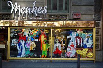 Menkes és a la Gran Via de Barcelona.