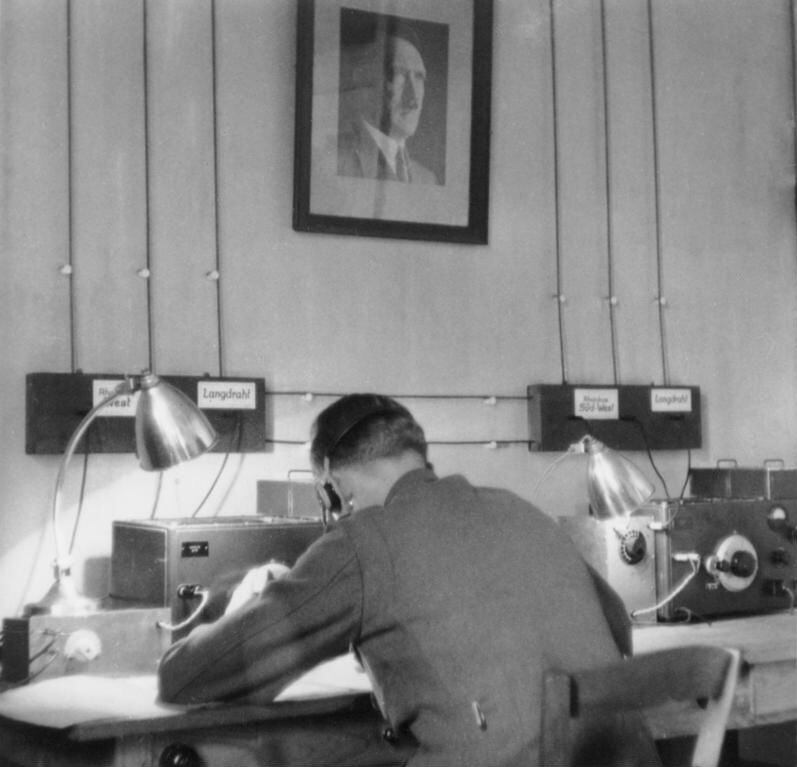 Un extraño espía nazi en Nueva York: la escritora Ulla Lenzen novela la historia de su tío abuelo, miembro de la red clandestina de agentes alemanes