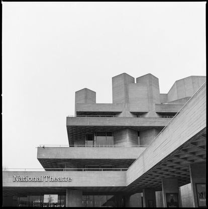 National Theatre, Londres, Reino Unido (Denys Lasdun, 1967-1976).