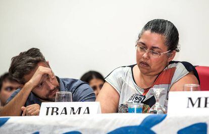 Suely Araújo, presidenta del IBAMA, y Hugo Loss, gerente del IBAMA en Altamira.