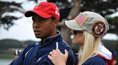 El golfista estadounidense junto a su esposa, Elin Nordegren.