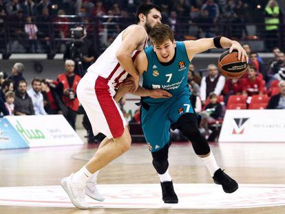 Papanikolaou defiende a Doncic