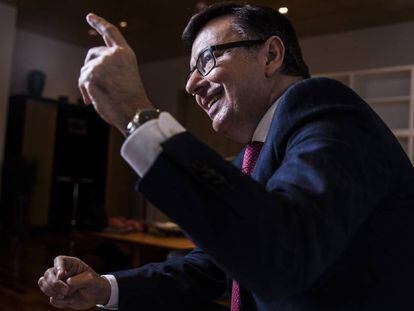 Román Escolano, ministro de Economía, en su despacho en la sede del ministerio.
