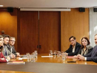 Una de las reuniones de los negociadores del PSOE y ERC.