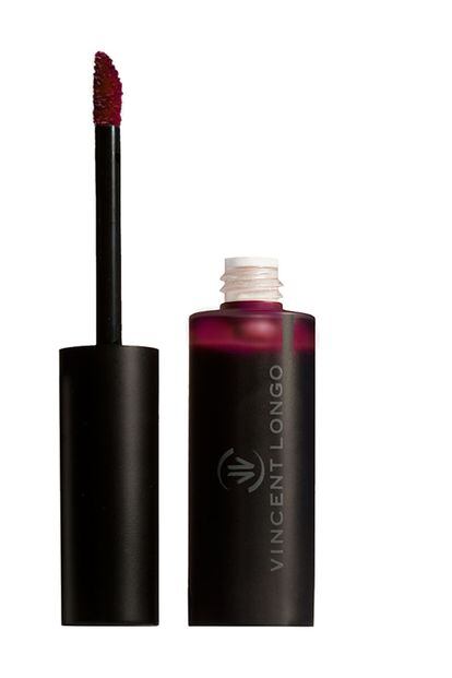 Si quieres conseguir ese toque sexy de Cheryl opta por este maravilloso gloss color cereza de Vincent Longo. Es el color Baby Boo y cuesta 18 euros.