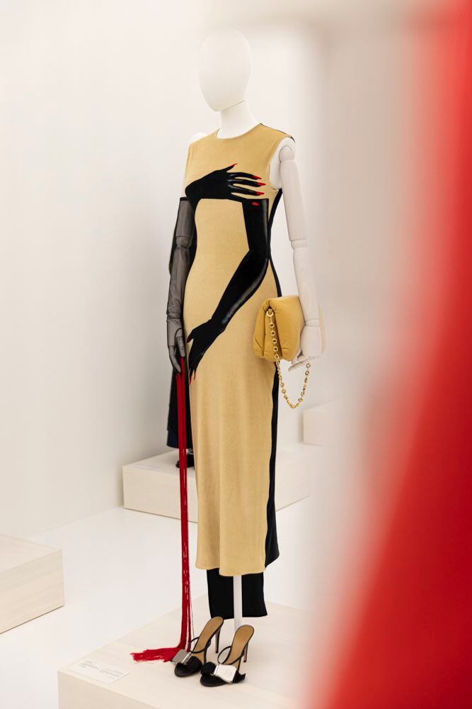 Un vestido de Loewe la colección otoño-invierno 2022-2023.