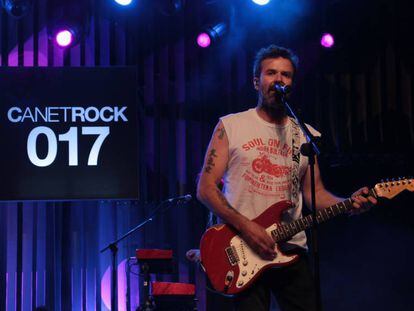 Pau Donés de Jarabe de Palo, en plena actuación del Canet Rock.