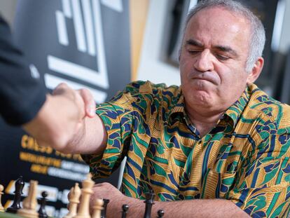 Xadrez 960 1: Kasparov derrota Firouzja e escapa de Carlsen