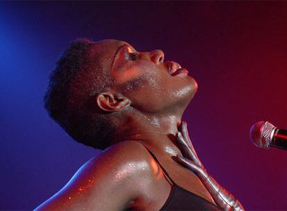 Grace Jones, que será la estrella invitada del Sónar, durante una actuación hace dos veranos en el Loveball, en Barcelona.