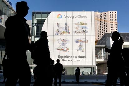 A building with an advertisement for Google Cloud, Google's subsidiary for cloud-based technology, in San Francisco in April 2019. 