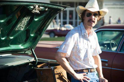 El actor estadounidense Matthew McConaughey abandonó por completo su imagen de galán romántico en ‘Dallas Buyers Club’.