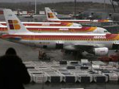 Aviones de Iberia en la T4 del aeropuerto de Barajas