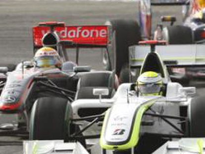 Jenson Button, Lewis Hamilton y Sebastian Vettel, en el Gran Premio de Bahréin