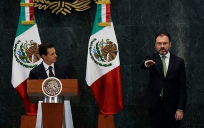 Luis Videgaray juto a Enrique Peña Nieto durante la toma de posesión de su cargo como secretario de Asuntos Exteriores