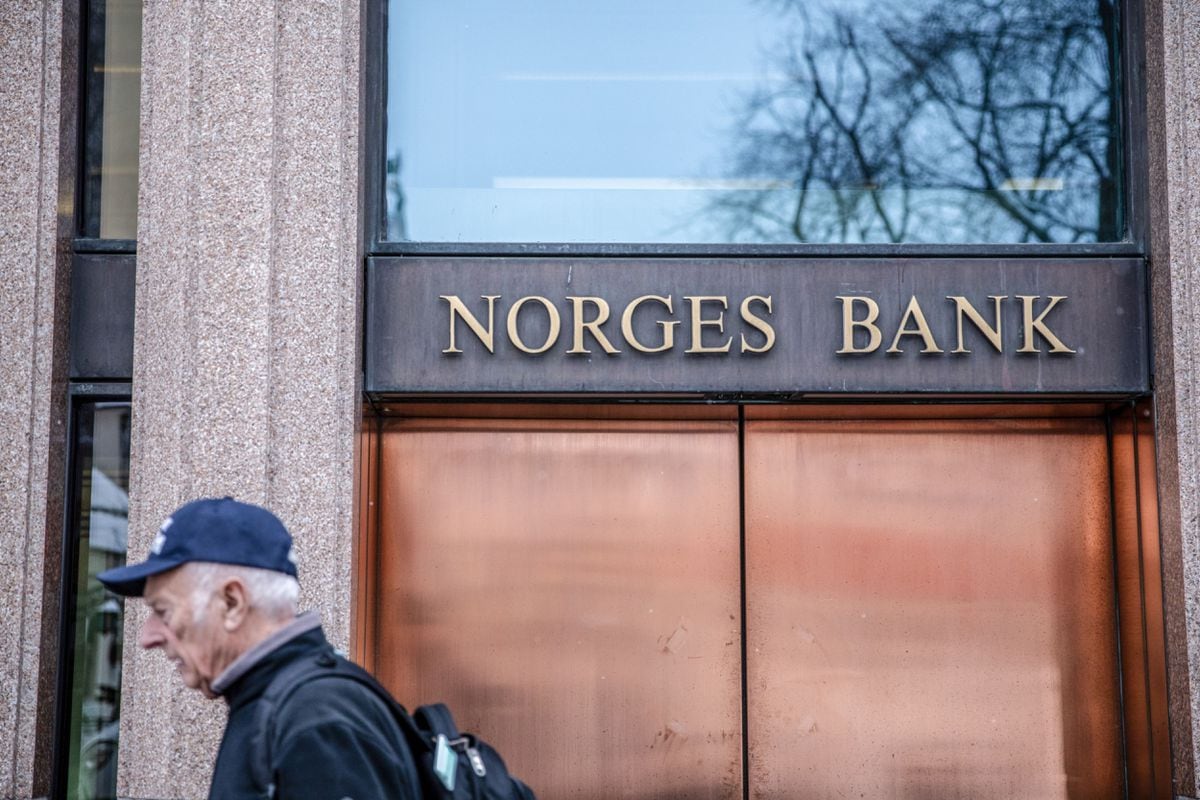 Iberdrola anuncia la venta del 49% de su filial renovable a Norges Bank | Economía