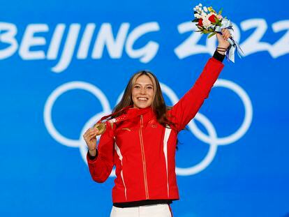 Eileen Gu, medalla de oro en 'big air' femenino en los Juegos de Pekín.
