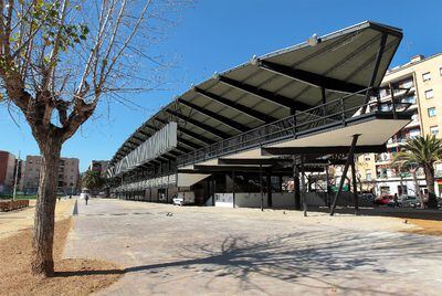 Aspecto del Canódromo de Meridiana, futuro centro de arte de Barcelona, a finales de esta semana.