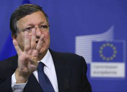 El presidente de la Comisión Europea (CE), José Manuel Durao Barroso, gesticula durante una rueda de prensa. EFE/Archivo