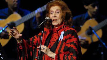 La cantante de tango argentina Nelly Omar falleció el viernes pasado a los 102 años.