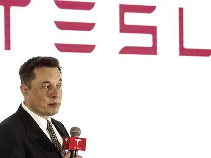 Musk supera las previsiones de ventas y dispara a Tesla en Bolsa