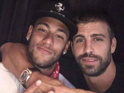 La imatge que ha pujat Piqué, amb Neymar, a les xarxes socials.