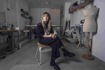 Lucia Rodríguez, creadora de Roca Mood, en la tienda situada en la Corredera Baja de San Pablo en Madrid.