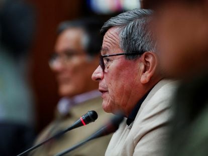 Pablo Beltrán, representante del ELN, habla en la mesa de diálogo en Ciudad de México el 17 de diciembre.