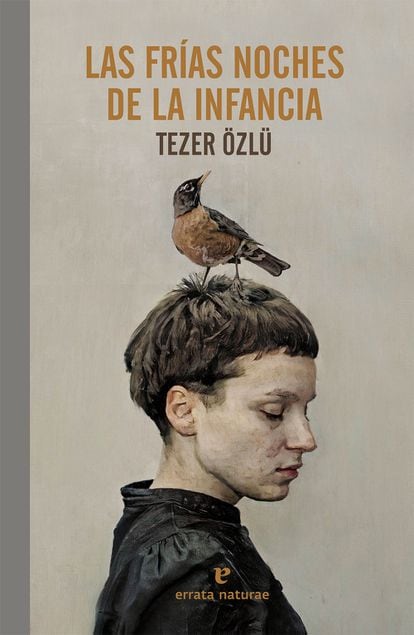 portada libro 'Las frías noches de la infancia', TEZER ÖZLÜ. EDITORIAL ERRATA NATURAE