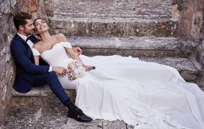 David Bisbal y Rossana Zanneti, en la imagen que ha compartido el cantante para anunciar su boda.