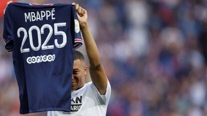 Mbappé, tras anunciar la renovación con el PSG el sábado.