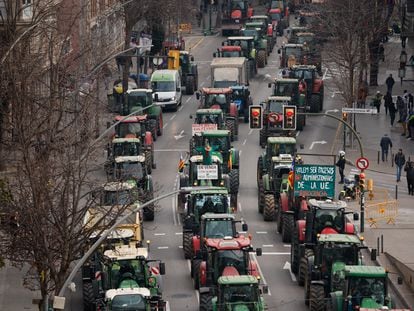 Protesta de agricultores en Girona, este martes.