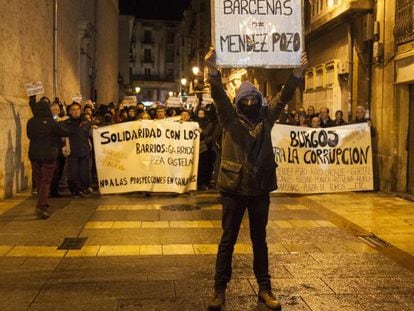 Protesta en el centro de Burgos contra las obras en la plaza de toros.