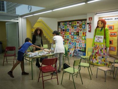 Encierro en la escuela Diputaci&oacute; de Barcelona, en los d&iacute;as previos al refer&eacute;ndum del 1 de octubre. 