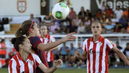 Partido de f&uacute;tbol femenino entre Athletic y Barcelona.  