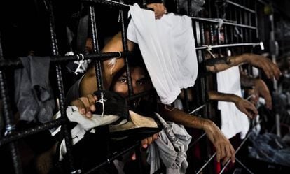Presos en una cárcel salvadoreña.