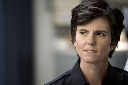 19. First Ladies

Comedia política en la que Beverly Nicholson, la primera presidenta de EE UU (Jennifer Aniston), está casada con una mujer (Tig Notaro).

La actriz cómica Tig Notaro, popular por la serie One Mississippi, además de interpretar a la Primera Dama, será la guionista de un filme que promete mostrar que detrás de cada gran mujer hay otra gran mujer.