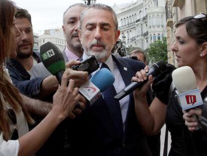 Francisco Correa, tras declarar en Valencia en mayo de 2013. 